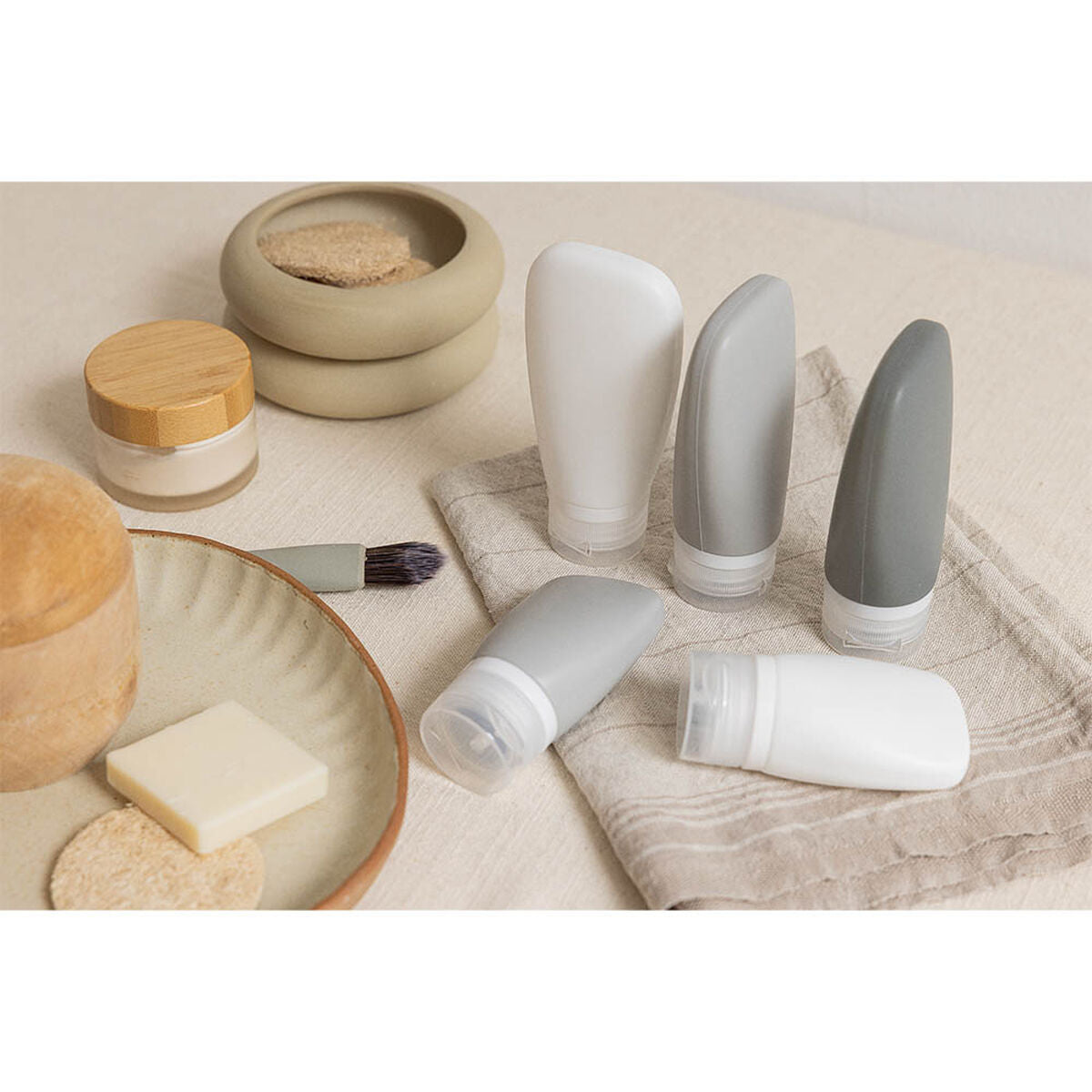 V2H2821E4CD81C7C3231D646459CF90DD07R5574778P5